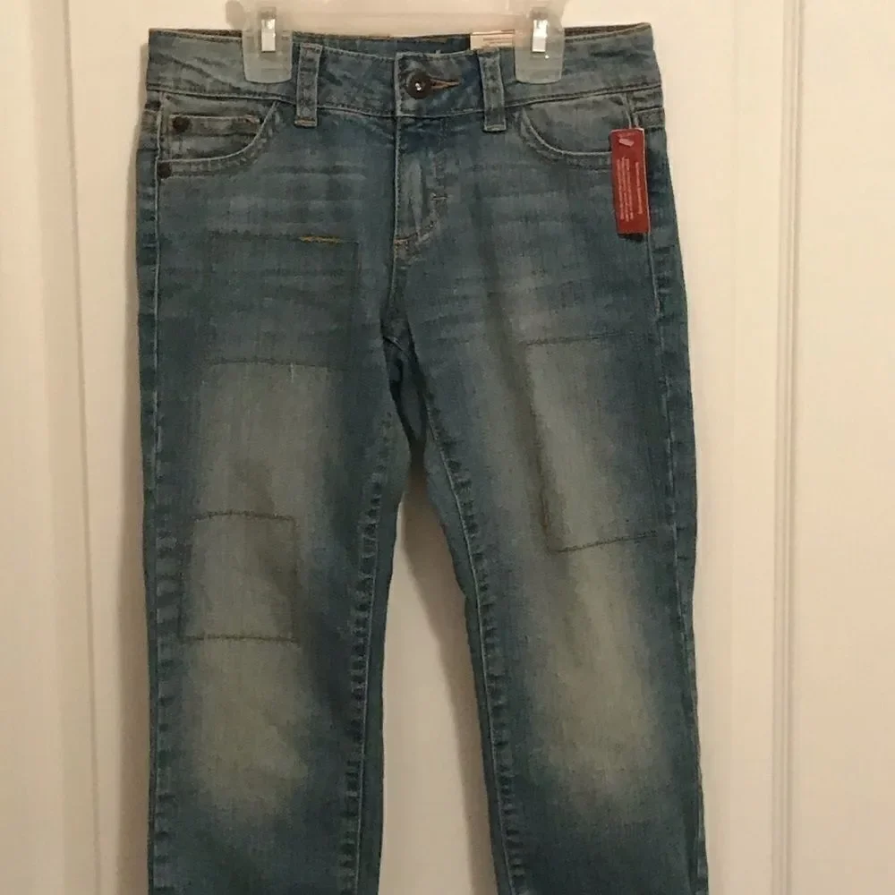 Arizona Jeans Cropped Light Wash 7 Regular NWT